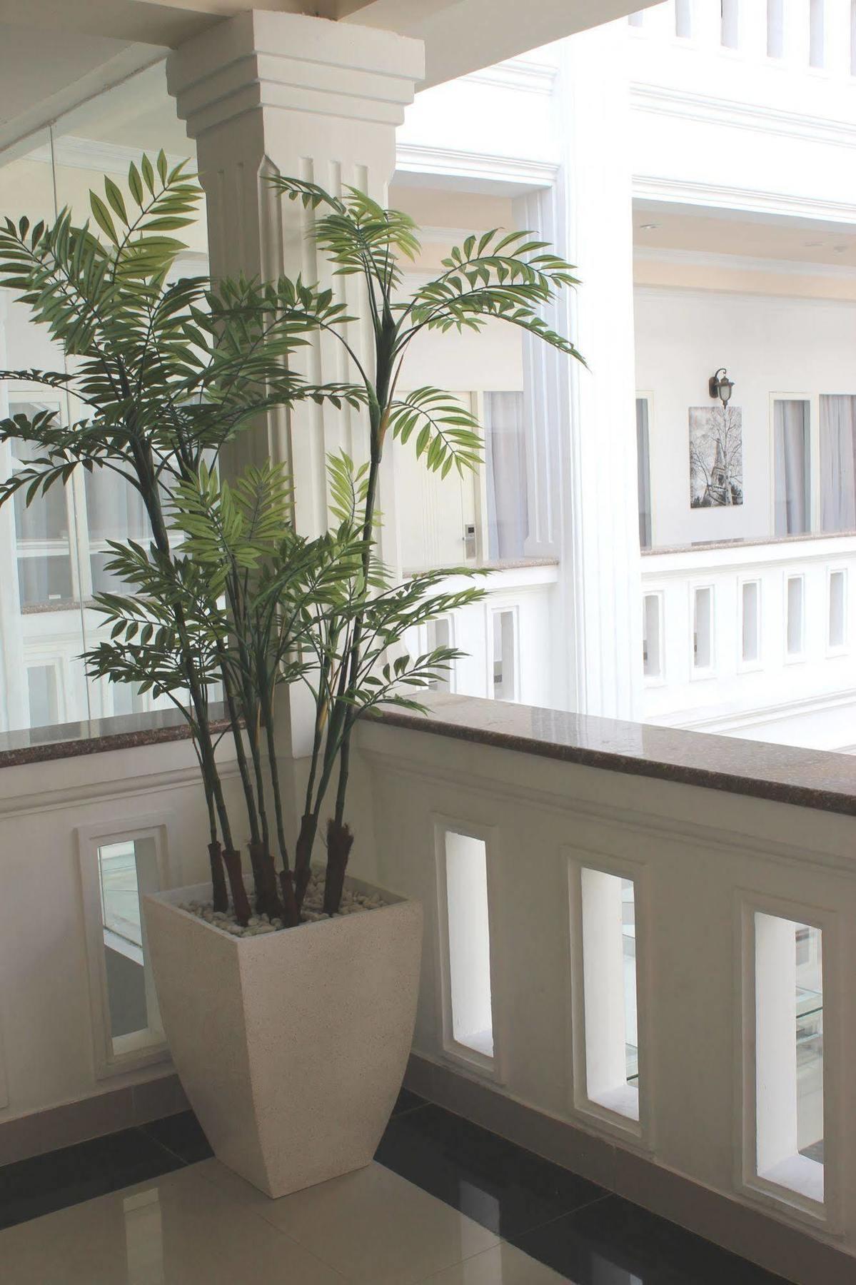 Ramayana Hotel Makassar Exterior foto
